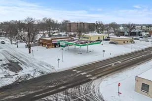 304 E College Dr, Marshall, MN 56258 - Photo 1