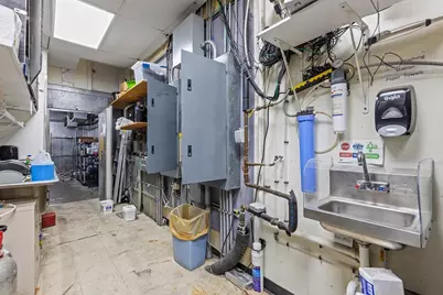 304 E College Drive, Marshall, MN 56258 - Photo 32