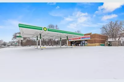 304 E College Drive, Marshall, MN 56258 - Photo 14