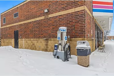 304 E College Drive, Marshall, MN 56258 - Photo 18