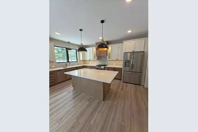 3611 Edgerton Street, Vadnais Heights, MN 55127 - Photo 2