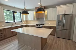 3611 Edgerton St, Vadnais Heights, MN 55127 - Photo 2