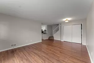 14720 Excelsior Ln, Apple Valley, MN 55124 - Photo 18