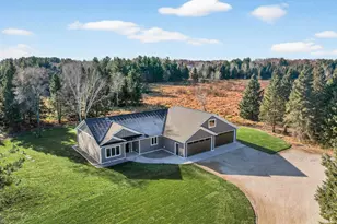 18986 Jackson St NE, East Bethel, MN 55011 - Photo 4