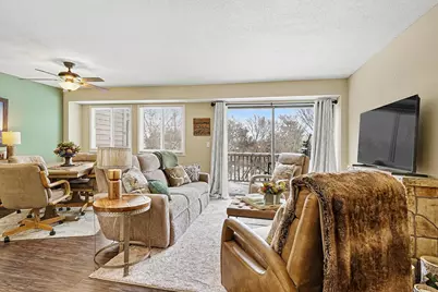 8940 Neill Lake Road #132, Eden Prairie, MN 55347 - Photo 6