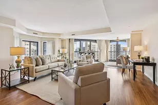 1235 Yale Pl, Minneapolis, MN 55403 - Photo 10