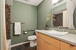 1235 Yale Pl, Minneapolis, MN 55403 - Photo 30
