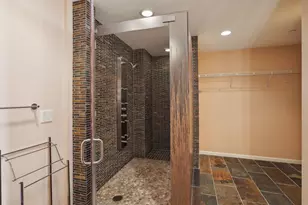 1235 Yale Pl, Minneapolis, MN 55403 - Photo 38