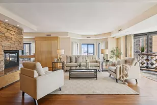 1235 Yale Pl, Minneapolis, MN 55403 - Photo 6