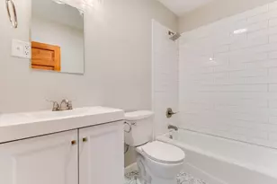 220 W 33rd St, Minneapolis, MN 55408 - Photo 18