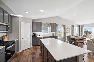 1941 Arcadia St, Shakopee, MN 55379 - Photo 6