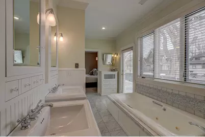 1783 Irving Avenue S, Minneapolis, MN 55403 - Photo 30