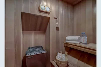 1783 Irving Avenue S, Minneapolis, MN 55403 - Photo 40