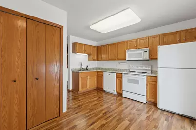 2732 Wagon Wheel Curve, Chaska, MN 55318 - Photo 10