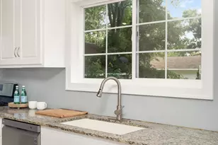 5826 W Broadway Ave, Crystal, MN 55428 - Photo 16