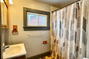 706 E 4th St, Winona, MN 55987 - Photo 6