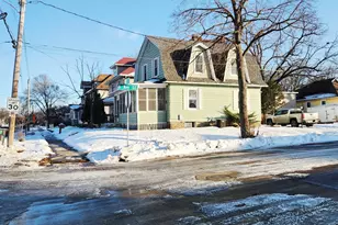 802 4th St SE, Rochester, MN 55904 - Photo 2