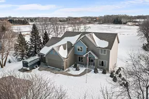 447 Theis Dr, Shakopee, MN 55379 - Photo 8