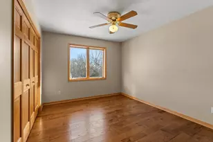 447 Theis Dr, Shakopee, MN 55379 - Photo 48