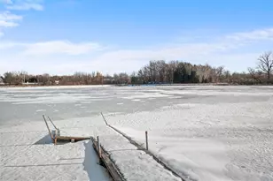 447 Theis Dr, Shakopee, MN 55379 - Photo 10