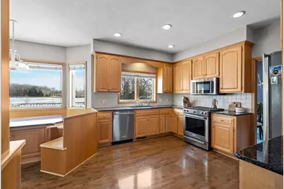 447 Theis Drive, Shakopee, MN 55379 - Photo 24