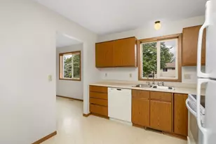 11094 Thrush St NW, Coon Rapids, MN 55433 - Photo 12