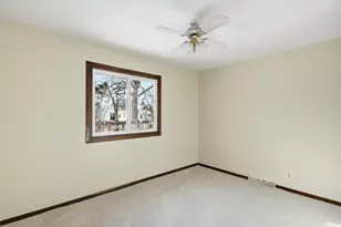 960 43 1/2 Ave NE, Columbia Heights, MN 55421 - Photo 12