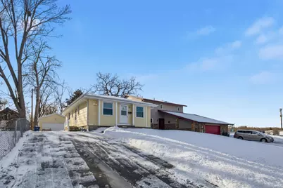 960 43 1/2 Avenue NE, Columbia Heights, MN 55421 - Photo 2