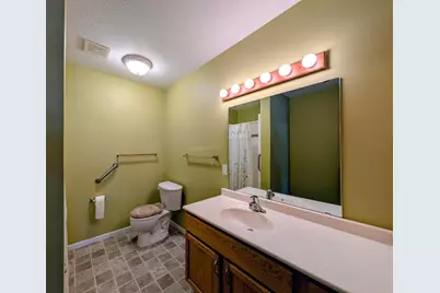 1213 E Ashmore Avenue, Montevideo, MN 56265 - Photo 26