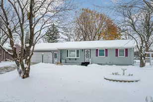 117 Sherrie Ln, Woodbury, MN 55125 - Photo 2