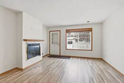 677 Mariner Way, Woodbury, MN 55129 - Photo 4