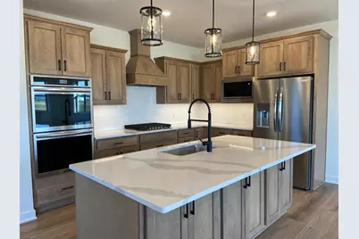 16651 S Manor Road, Eden Prairie, MN 55344 - Photo 1