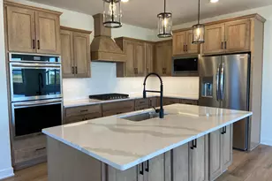 16651 S Manor Rd, Eden Prairie, MN 55344 - Photo 1