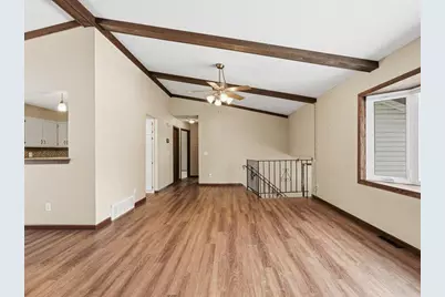 4540 Greenhaven Drive, Vadnais Heights, MN 55127 - Photo 16