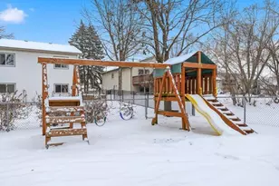 4540 Greenhaven Dr, Vadnais Heights, MN 55127 - Photo 44