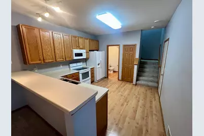 1820 Mockingbird Avenue, Shakopee, MN 55379 - Photo 4