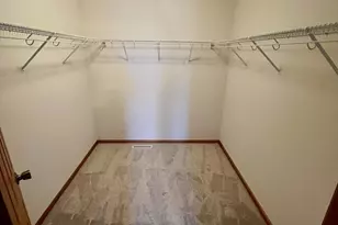 1820 Mockingbird Ave, Shakopee, MN 55379 - Photo 10