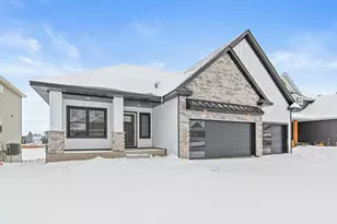 1589 Spruce St, Farmington, MN 55024 - Photo 2