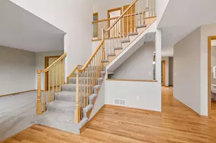 607 Carver Bluffs Pkwy, Carver, MN 55315 - Photo 6