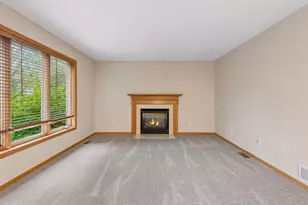 607 Carver Bluffs Pkwy, Carver, MN 55315 - Photo 24