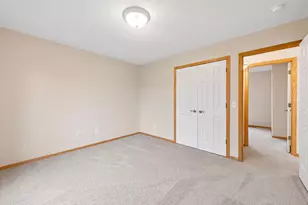 607 Carver Bluffs Pkwy, Carver, MN 55315 - Photo 42