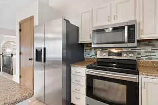 709 Greenhaven Ln NE, Owatonna, MN 55060 - Photo 16