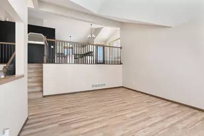 709 Greenhaven Lane NE, Owatonna, MN 55060 - Photo 8