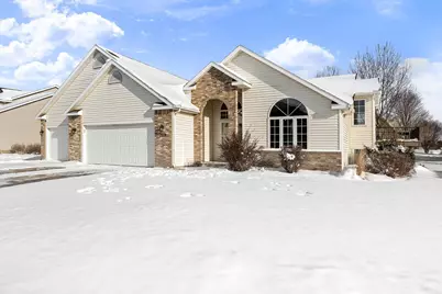 709 Greenhaven Lane NE, Owatonna, MN 55060 - Photo 2
