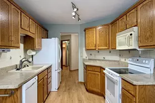 1325 Jackson Dr, Hastings, MN 55033 - Photo 12