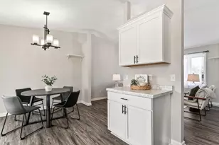 916 E Village Cir SE, Rochester, MN 55904 - Photo 8