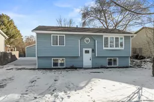 916 E Village Cir SE, Rochester, MN 55904 - Photo 32