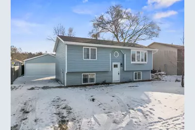 916 E Village Circle SE, Rochester, MN 55904 - Photo 2