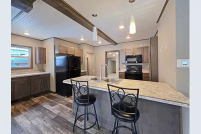 105 W Main Street W, Osakis, MN 56360 - Photo 6