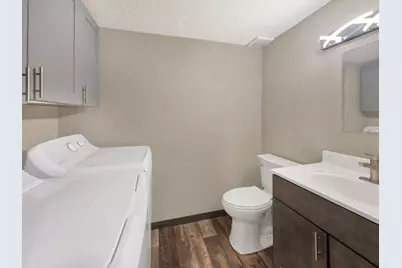 105 W Main Street W, Osakis, MN 56360 - Photo 16